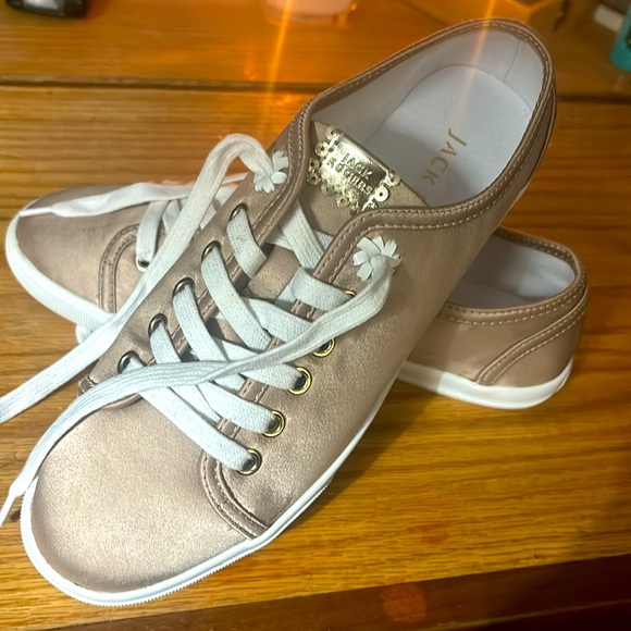 NWOT Lia satin sneakers 8 champagne Jack Rogers 💕💕💕 - Picture 3 of 6